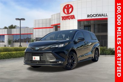 Certified 2024 Toyota Sienna XLE Woodland Edition