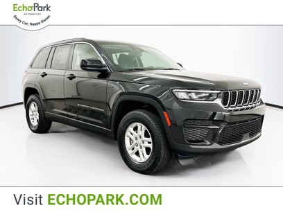 Used 2023 Jeep Grand Cherokee Laredo w/ Luxury Tech Group I