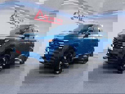 New 2025 Nissan Kicks SR
