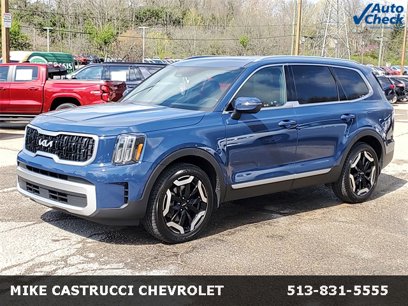 Used 2024 Kia Telluride EX w/ EX Captain's Chair Package