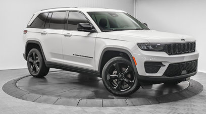 Used 2023 Jeep Grand Cherokee Altitude