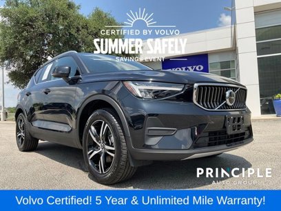 Certified 2025 Volvo XC40 B5 Core