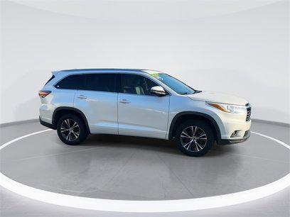 Used 2016 Toyota Highlander XLE