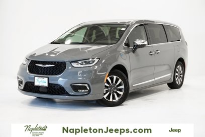 Used 2023 Chrysler Pacifica Limited
