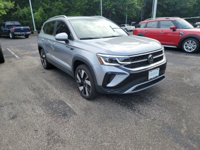 Used 2024 Volkswagen Taos SEL