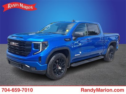 Used 2022 GMC Sierra 1500 Elevation w/ LPO, Elevation Black Package