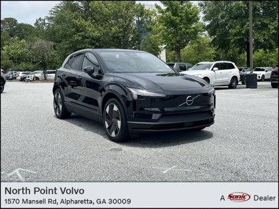 New 2025 Volvo EX30 Plus w/ Protection Package Premier