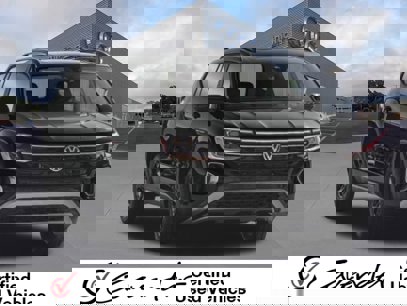 Used 2024 Volkswagen Atlas SE