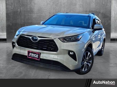 Used 2020 Toyota Highlander XLE