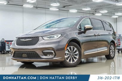 Used 2023 Chrysler Pacifica Limited