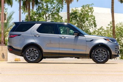 Used 2024 Land Rover Discovery Dynamic SE