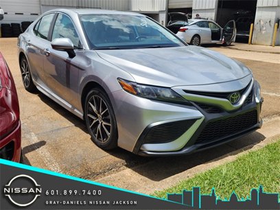 Used 2023 Toyota Camry SE