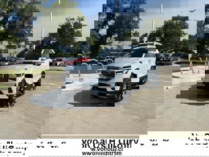 New 2025 Volvo XC40 B5 Ultra w/ Protection Package