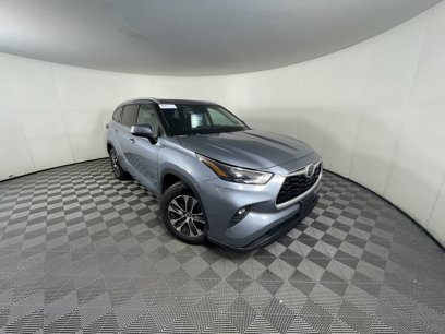 Used 2022 Toyota Highlander XLE