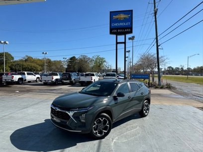 New 2025 Chevrolet Trax LT w/ Sunroof Package