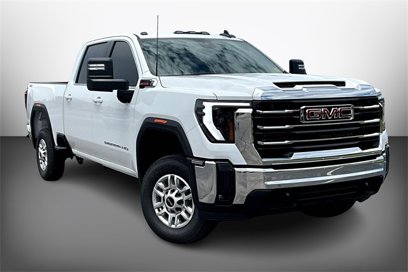 New 2025 GMC Sierra 2500 SLE