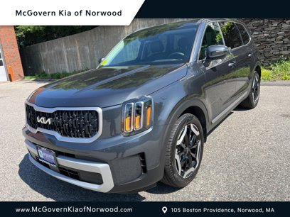 Used 2024 Kia Telluride EX w/ EX Captain's Chair Package