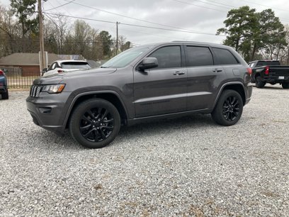 Used 2019 Jeep Grand Cherokee Altitude