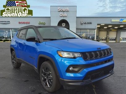 New 2023 Jeep Compass Altitude w/ Sun and Sound Group