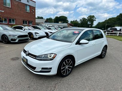 Used 2015 Volkswagen Golf SE w/ Lighting Package
