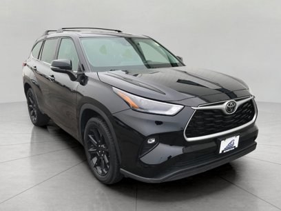 Used 2023 Toyota Highlander LE
