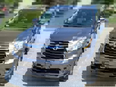 Used 2014 Toyota Highlander XLE