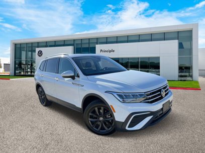 Certified 2024 Volkswagen Tiguan SE