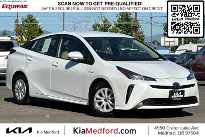 Used 2022 Toyota Prius LE