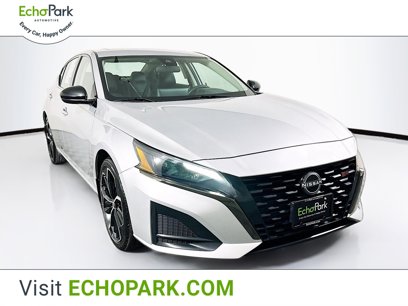 Used 2023 Nissan Altima 2.5 SR w/ SR Premium Package