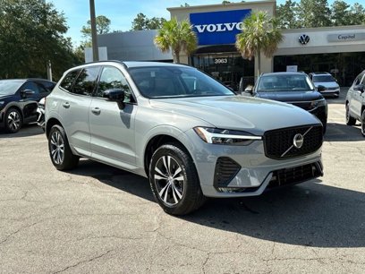 New 2025 Volvo XC60 B5 Core w/ Protection Package Premier