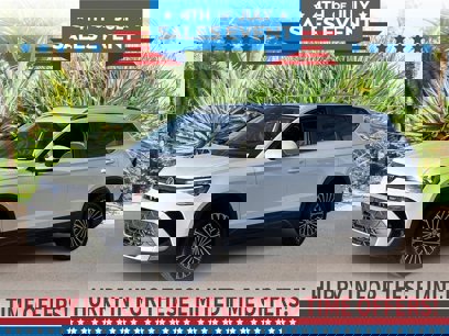 New 2025 Volkswagen Taos SE