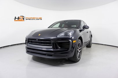 Used 2022 Porsche Macan S w/ Premium Package Plus
