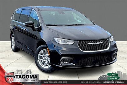 New 2025 Chrysler Pacifica Select