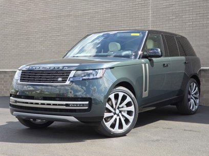 New 2025 Land Rover Range Rover SE