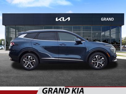 New 2025 Kia Sportage EX