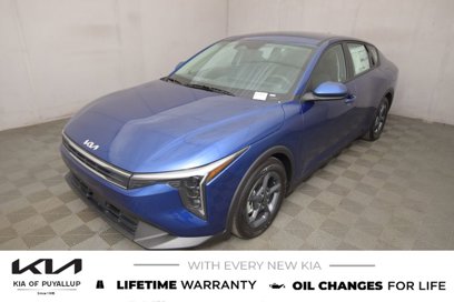 New 2025 Kia K4 LXS