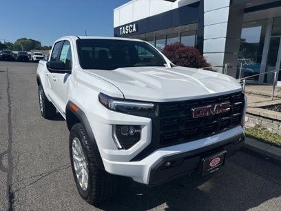 New 2025 GMC Canyon Elevation w/ Convenience Package