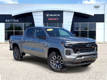 Used 2023 Chevrolet Colorado Z71 w/ Z71 Convenience Package 2