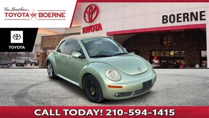 Used 2007 Volkswagen Beetle Convertible w/ Package 2