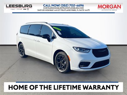 Certified 2025 Chrysler Pacifica Premium