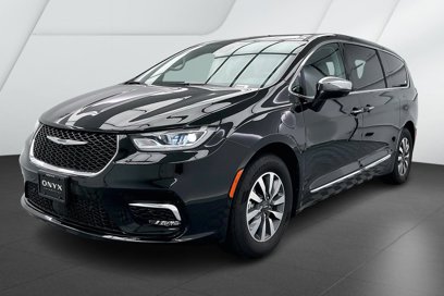 Used 2022 Chrysler Pacifica Limited