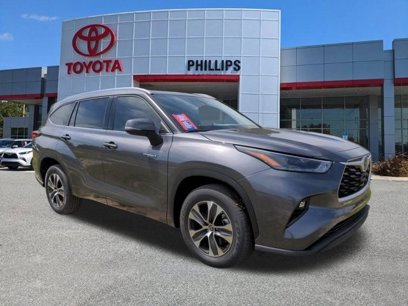 Used 2021 Toyota Highlander XLE