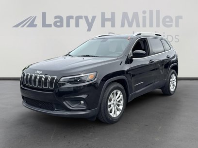 Used 2019 Jeep Cherokee Latitude w/ Popular Appearance Group