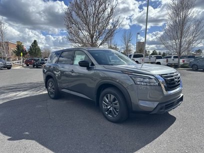 New 2025 Nissan Pathfinder S
