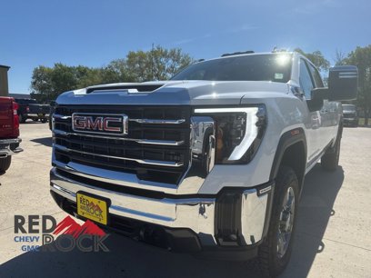 New 2025 GMC Sierra 3500 SLT