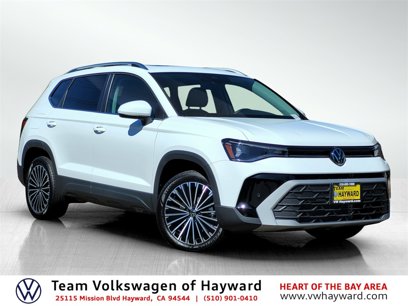 New 2025 Volkswagen Taos SE