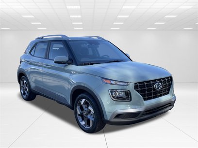 New 2025 Hyundai Venue SEL