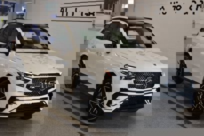 New 2025 Mercedes-Benz GLC 300 4MATIC