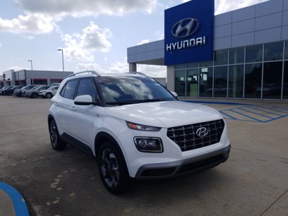 Used 2025 Hyundai Venue SEL