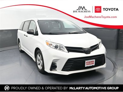 Used 2019 Toyota Sienna L w/ Carpet Mat Package